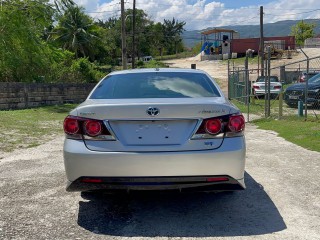 2016 Toyota Crown