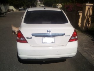 2010 Nissan Tiida Latio for sale in Kingston / St. Andrew, Jamaica