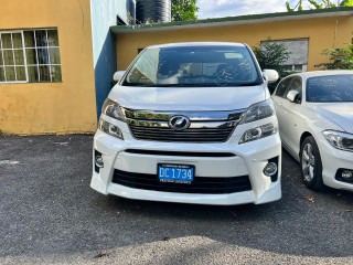 2013 Toyota Vellfire