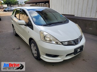 2013 Honda FIT SHUTTLE for sale in Kingston / St. Andrew, Jamaica