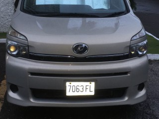 2013 Toyota Voxy for sale in Kingston / St. Andrew, Jamaica