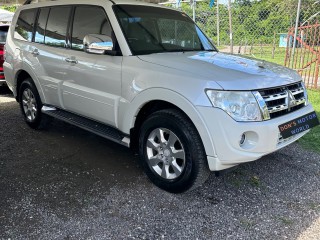 2014 Mitsubishi Pajero