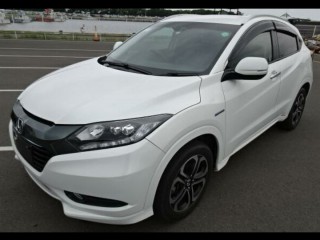 2016 Honda Vezel hybrid 100 financing available or no reasonable offer will be rejected for sale in Kingston / St. Andrew, Jamaica