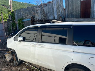 2012 Honda Step Wagon for sale in Kingston / St. Andrew, Jamaica