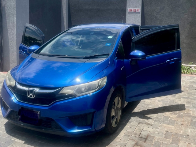 2017 Honda Fit Hybrid for sale in Kingston / St. Andrew, Jamaica