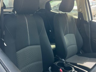 2017 Mazda Demio
$1,390,000
