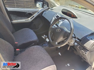 2010 Toyota VITZ