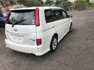 2011 Toyota Isis platana for sale in Manchester, Jamaica