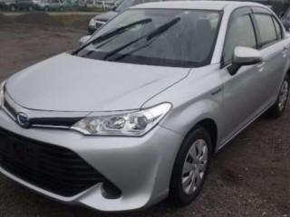 2017 Toyota Corolla Axio Hybrid for sale in Kingston / St. Andrew, Jamaica