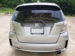 2011 Honda FIT RS