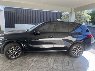 2020 BMW X5 25 D M package