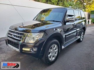 2016 Mitsubishi Pajero