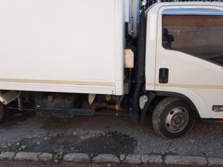 2013 Isuzu Elf 
$2,800,000