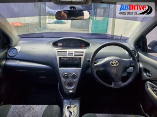 2012 Toyota YARIS