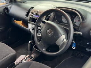 2011 Nissan Note
$590,000