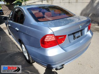 2011 BMW 320i