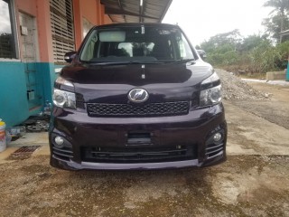 2011 Toyota Voxy zs for sale in Manchester, Jamaica