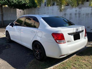 2013 Toyota Corolla Axio