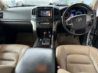 2008 Toyota Land Cruiser
$5,500,000