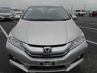 2015 Honda Grace Hybrid 100 financing available or best offer for sale in Kingston / St. Andrew, Jamaica