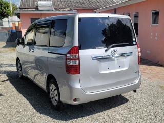 2012 Toyota Noah for sale in Kingston / St. Andrew, Jamaica