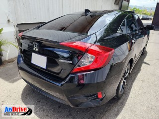 2017 Honda Civic Touring