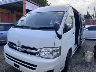 2013 Toyota High top hiace