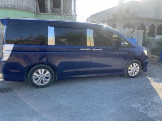 2012 Honda Step wagon