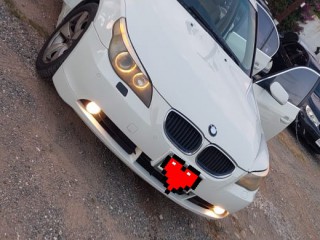 2004 BMW 530i