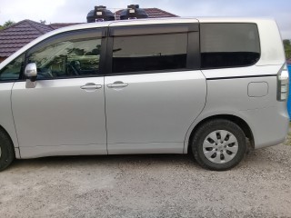 2013 Toyota Voxy for sale in Manchester, Jamaica