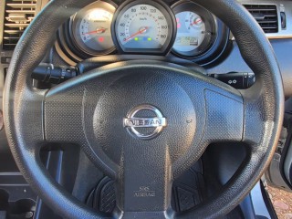 2011 Nissan Tiida Latio