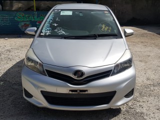 2013 Toyota Vitz 1300cc for sale in Kingston / St. Andrew, Jamaica