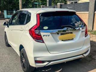 2017 Honda Fit 
$1,690,000