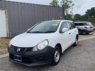 2017 Nissan AD Wagon