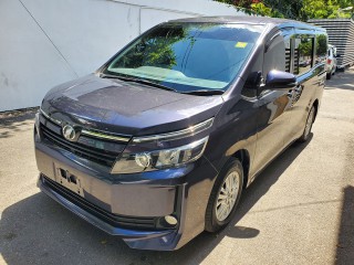 2014 Toyota VOXY