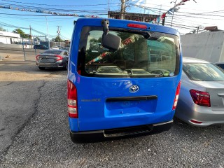 2016 Toyota HIACE