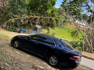 2012 Toyota Crown
$1,800,000