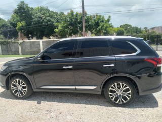 2016 Mitsubishi Outlander for sale in Kingston / St. Andrew, Jamaica