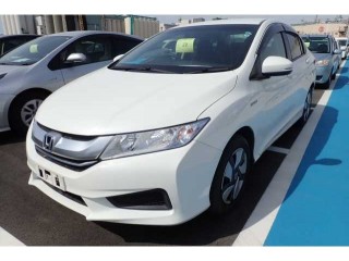 2015 Honda Grace 100 financing available or best offer for sale in Kingston / St. Andrew, Jamaica