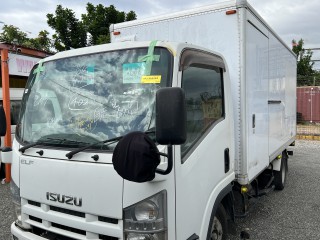 2012 Isuzu Elf