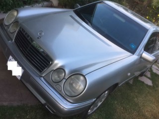 1998 Mercedes Benz E280 for sale in Kingston / St. Andrew, Jamaica