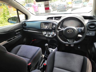 2013 Toyota toyota vitz GZ