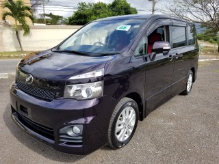 2013 Toyota Voxy for sale in St. James, Jamaica