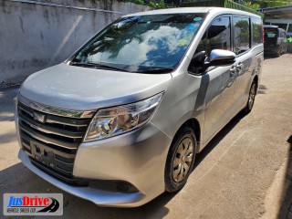 2014 Toyota NOAH