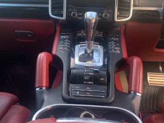 2018 Porsche Cayenne S        Hybrid for sale in St. Ann, Jamaica