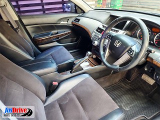 2010 Honda INSPIRE