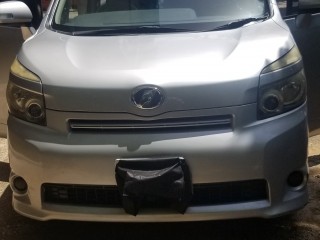 2010 Toyota Voxy for sale in St. James, Jamaica