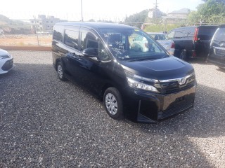 2018 Toyota Voxy