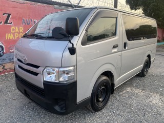 2018 Toyota HiaceRegiusAce