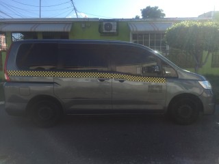 2010 Nissan Serena